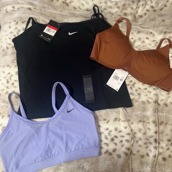 Nike Bundle NWT sz L tank top sports bra - Picture 1 of 5
